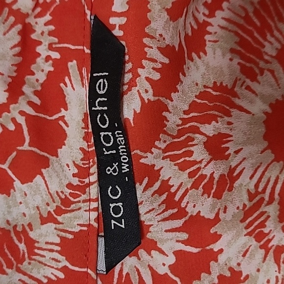 Zac & Rachel Mock Button-up Blouse with Stretchy waist size 2X - Picture 3 of 9